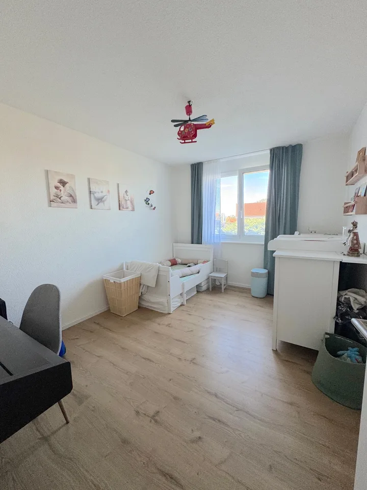 Giardino privato di 576m2 / Appartamento di 4,5 locali – foto 8 di 19