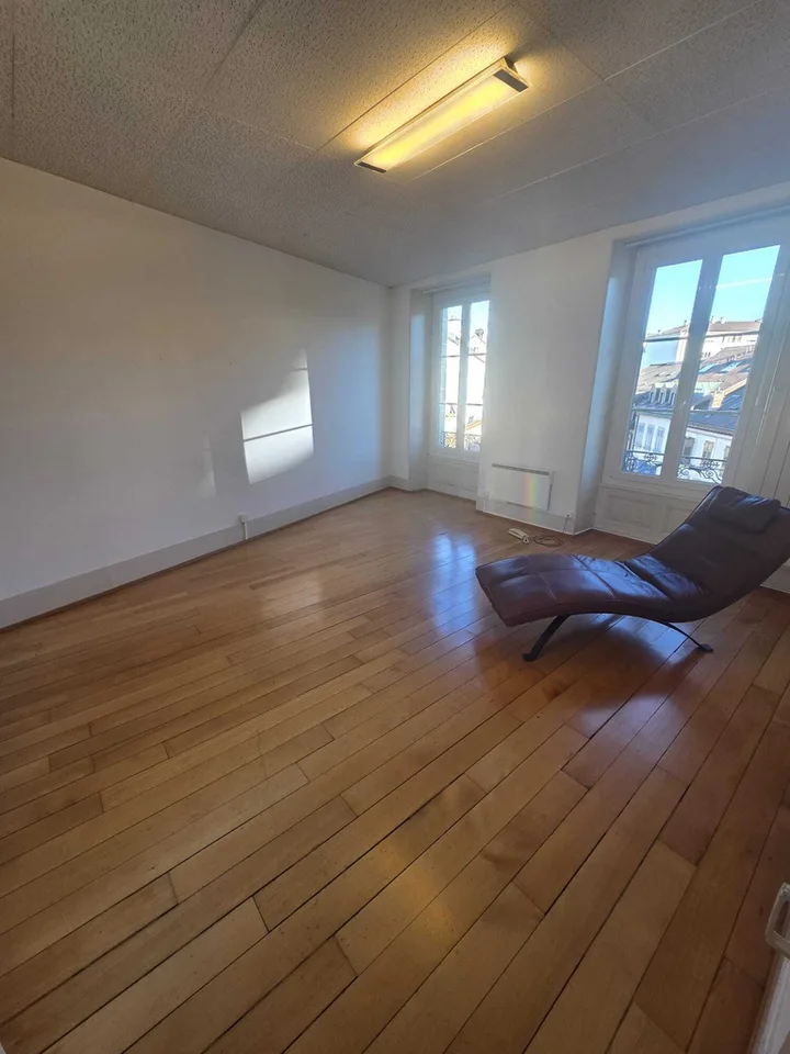 Ufficio / Studio di 56 m2 in affitto nel centro città di Losanna – foto 2 di 6
