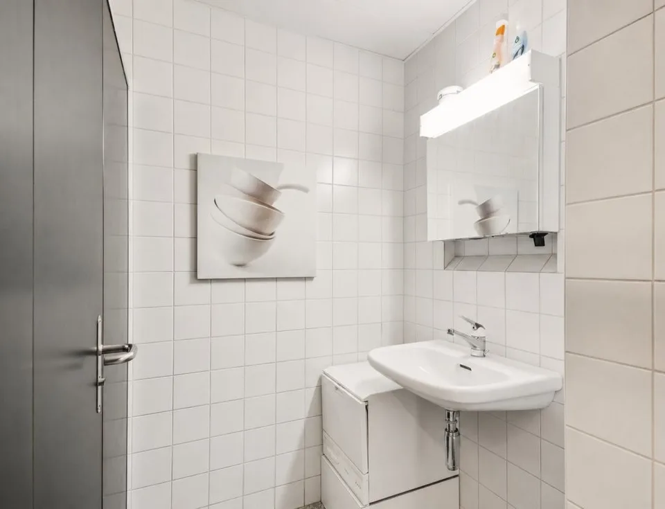 Bureaux inondés de lumière avec des finitions de haute qualité – photo 9 sur 9
