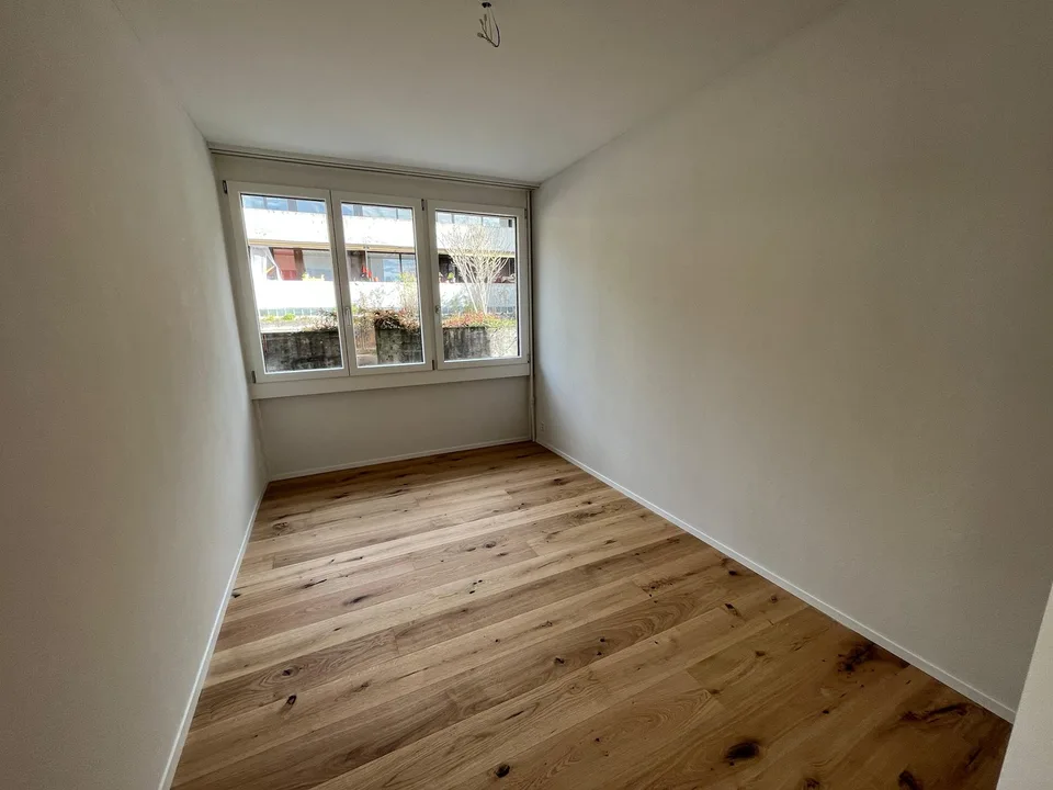 Appartement très ensoleillé, calme, partiellement rénové de 4,5 pièces – photo 7 sur 11