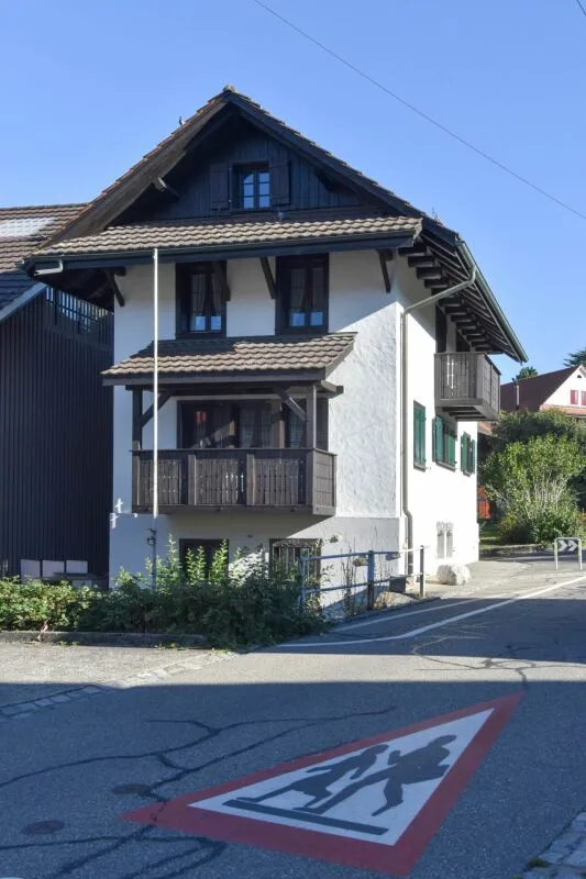 Traditioneller Charme trifft auf gemütliches Wohnen – Foto 11 von 13