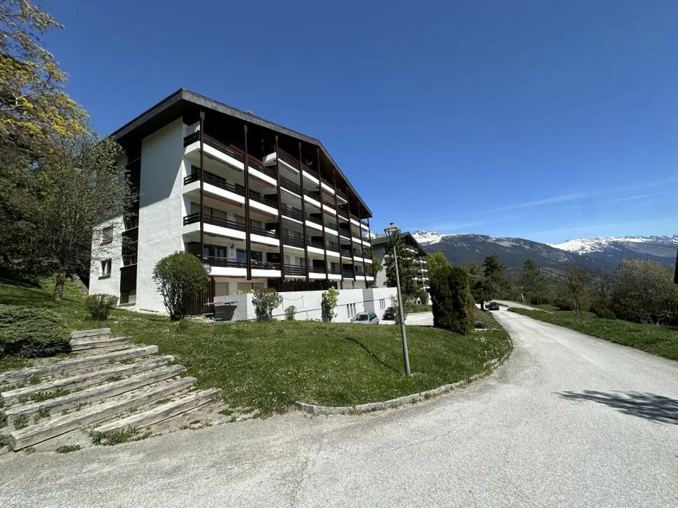 Crans-Montana (Randogne)- Spacieux 4.5 pièces avec vue panoramique et parking en sous-sol – photo 11 sur 15