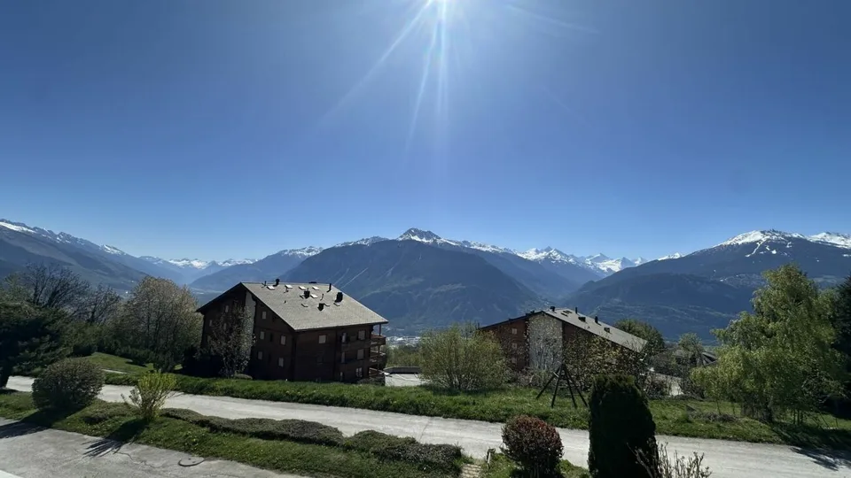 Crans-Montana (Randogne)- Spacieux 4.5 pièces avec vue panoramique et parking en sous-sol – photo 13 sur 15
