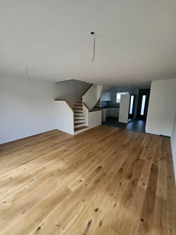 Modernes 5.5-Zimmer-Reihenhaus mit Garten in Ettingen - Erstbezug – Foto 3 von 10