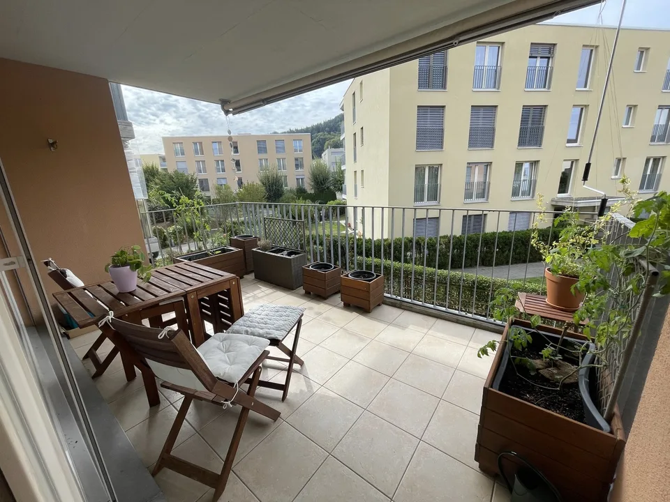 Moderne 2.5-Zimmer-Wohnung in Neuenhof mit Balkon – Foto 9 von 10