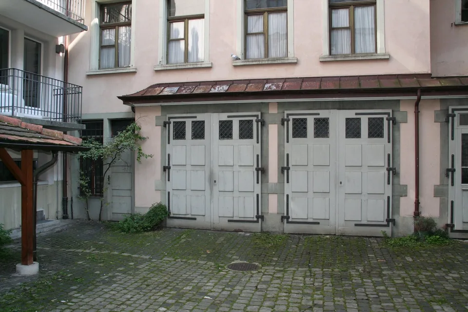 Box individuelle dans la vieille ville de St. Gallen, près de Bärenplatz / Abbaye – photo 3 sur 3