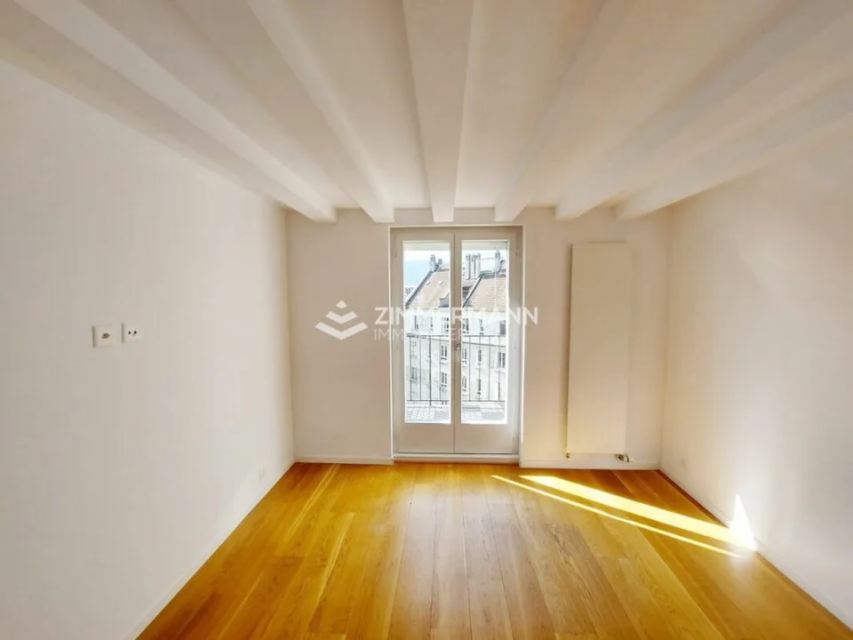 8 Zimmer mit Dachterrasse – Foto 7 von 14