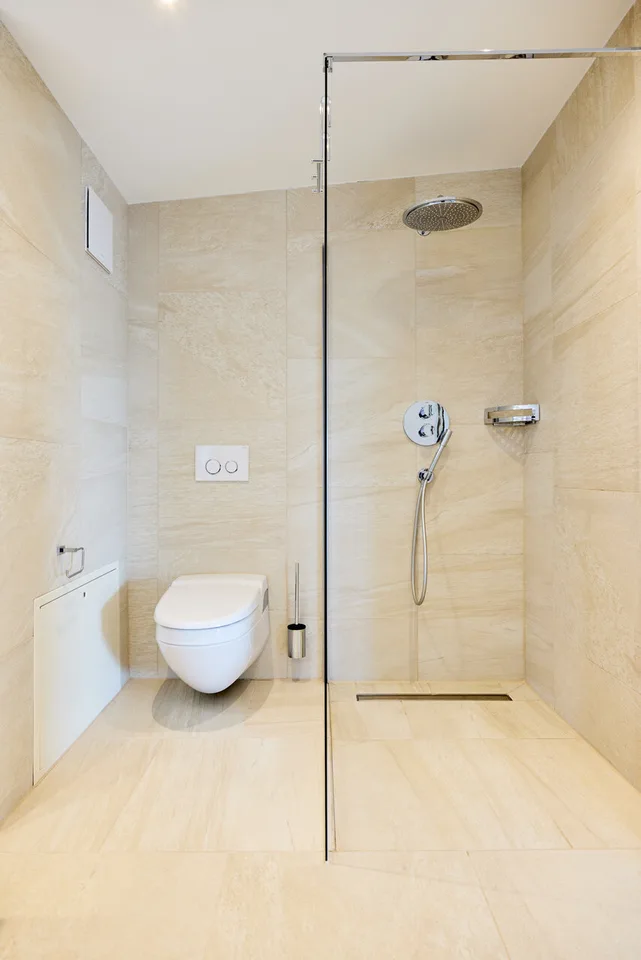 APPARTEMENT ATTIQUE DE LUXE EXCLUSIF AU COEUR DE BURGDORF – photo 9 sur 13