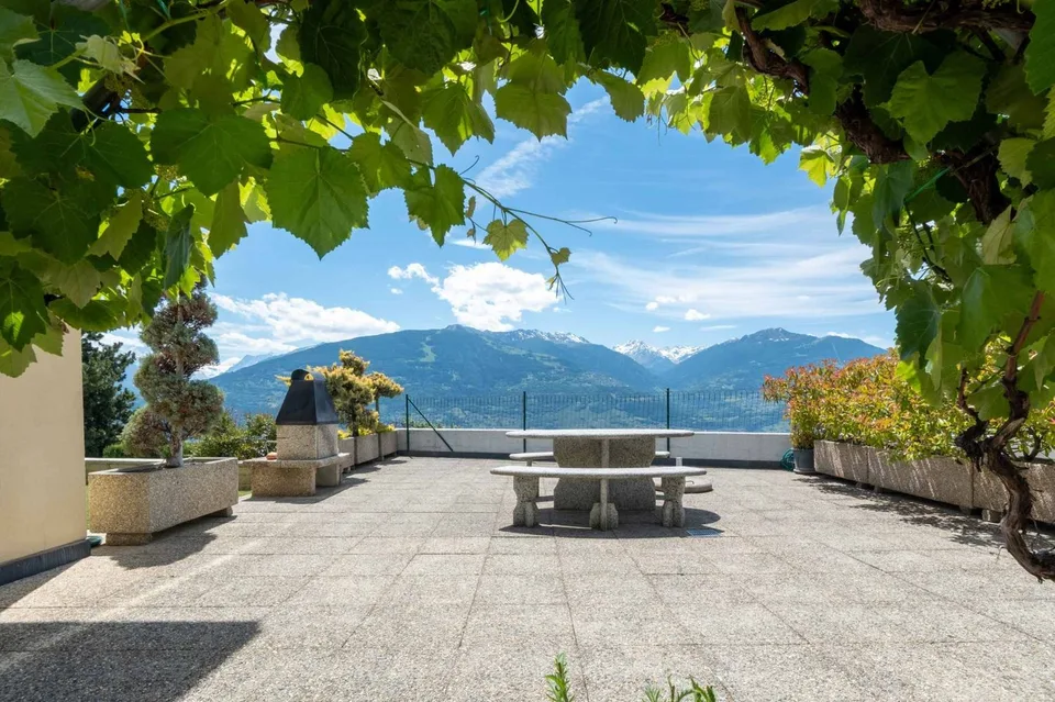 Prächtige Villenaußergewöhnlich - Panoramablick – Foto 2 von 13