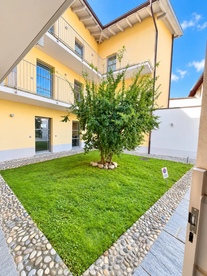 Wohnung mit 3.5 Zimmern renoviert Piazza Maggiore – Foto 17 von 17