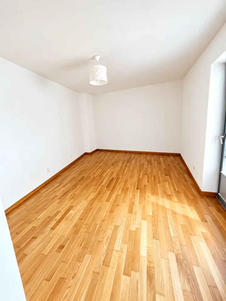 Wohnung mit 3.5 Zimmern renoviert Piazza Maggiore – Foto 12 von 17