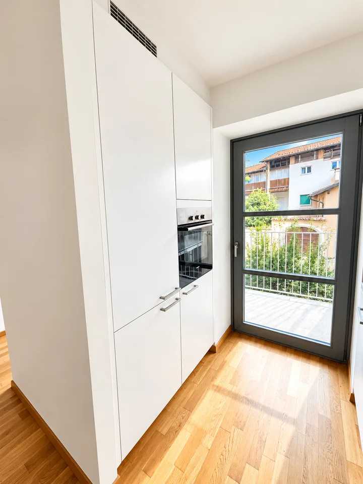 Wohnung mit 3.5 Zimmern renoviert Piazza Maggiore – Foto 6 von 17