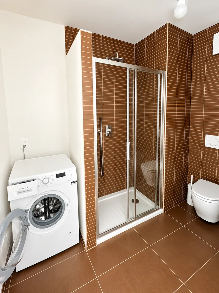 Wohnung mit 3.5 Zimmern renoviert Piazza Maggiore – Foto 8 von 17