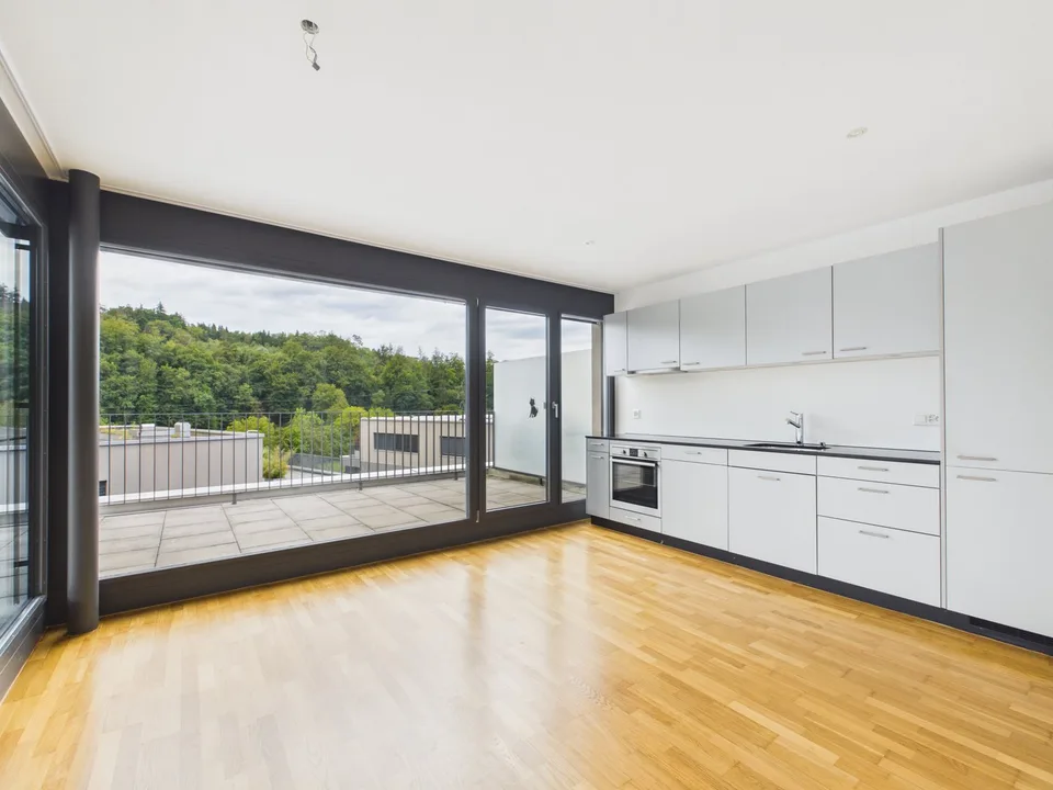 Appartement en attique de 2,5 pièces avec terrasse spacieuse – photo 4 sur 10