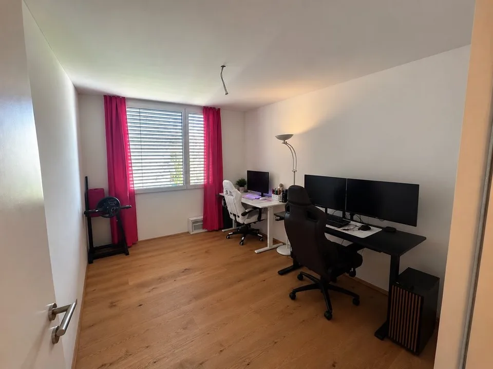 Moderne 4.5-Zimmer-Wohnung beim Bahnhof Cazis – Foto 7 von 11