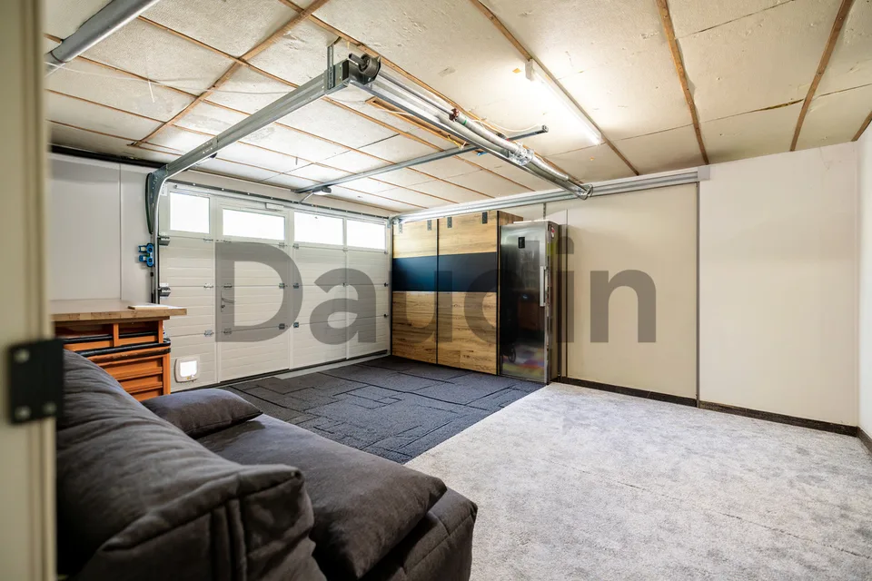 Semi-detached house with 5.5 rooms in a green setting – photo 10 of 10