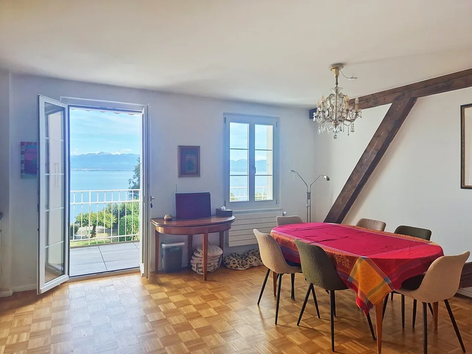 4 Zimmer Attikawohnung in Rolle – Foto 2 von 11
