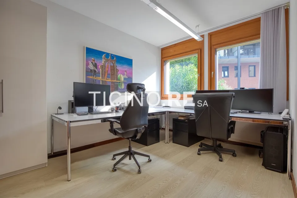 Lugano – immeuble élégant avec possibilité de transformation en habitation en face du Parco Ciani – photo 12 sur 16