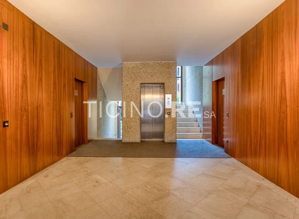 Lugano – immeuble élégant avec possibilité de transformation en habitation en face du Parco Ciani – photo 4 sur 16