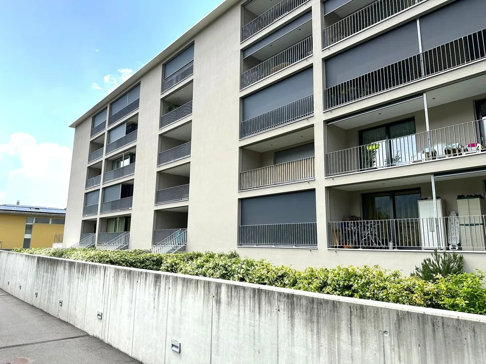 Spazioso 3.5 locali, zona residenziale ben servita! – foto 2 di 12