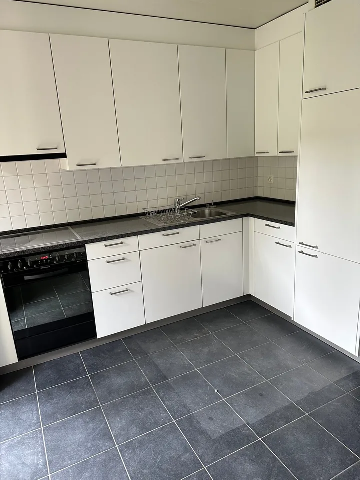 Grösszügige und gepflegte Wohnung nahe Zentrum – Foto 5 von 12
