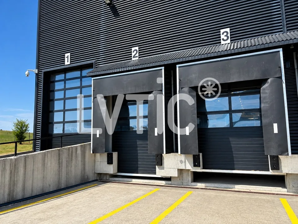 Industriehalle von 2050 m2 zur Miete in Châtel-St-Denis – Foto 6 von 8