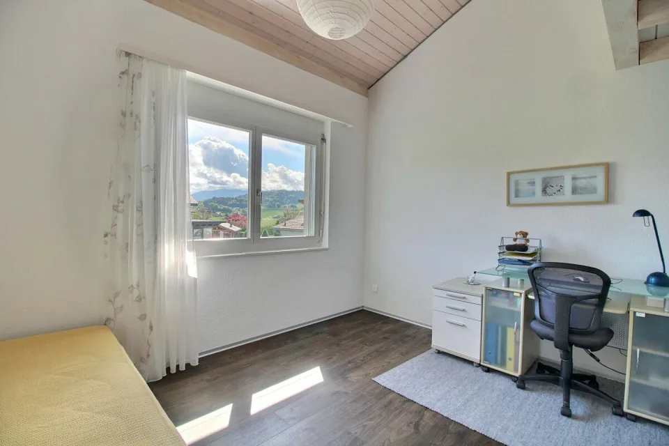 Bellissima metà di una casa bifamiliare, oltre 180 m2 di superficie abitabile – foto 11 di 13