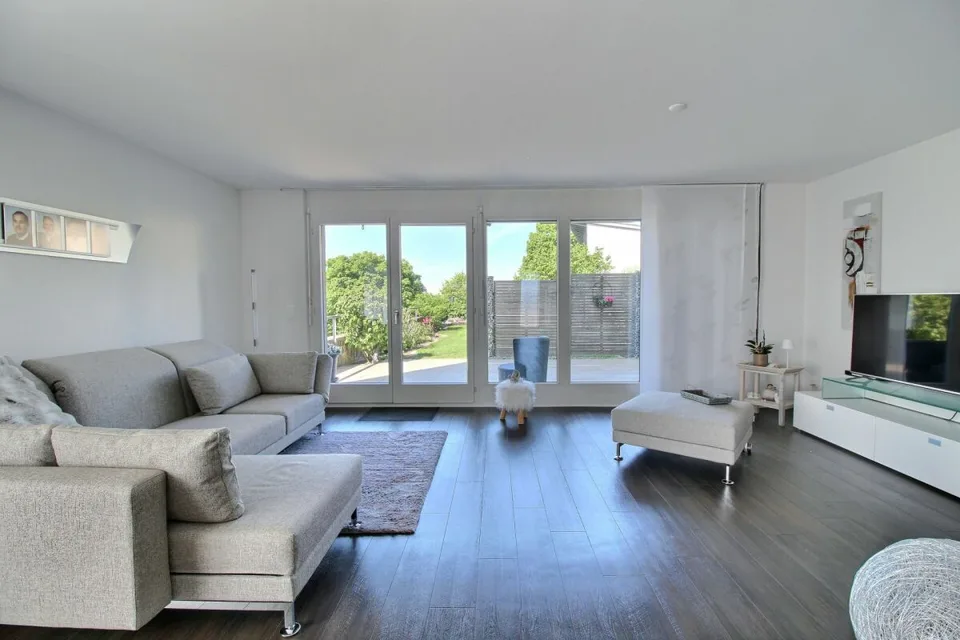 Bellissima metà di una casa bifamiliare, oltre 180 m2 di superficie abitabile – foto 3 di 13
