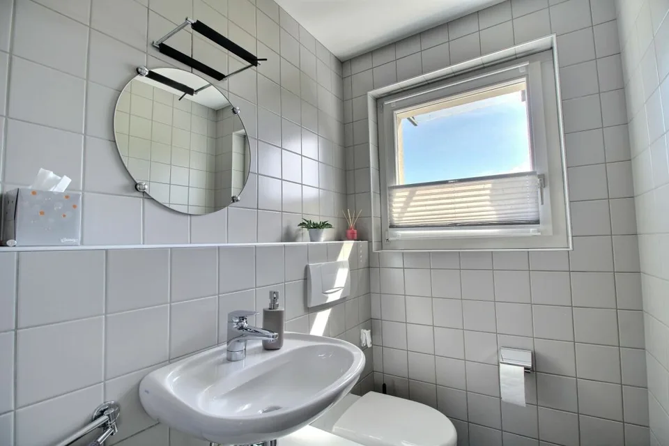 Bellissima metà di una casa bifamiliare, oltre 180 m2 di superficie abitabile – foto 7 di 13