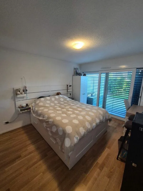 Wohnung mit 2.5 Zimmern und Garten in Grandson – Foto 4 von 8