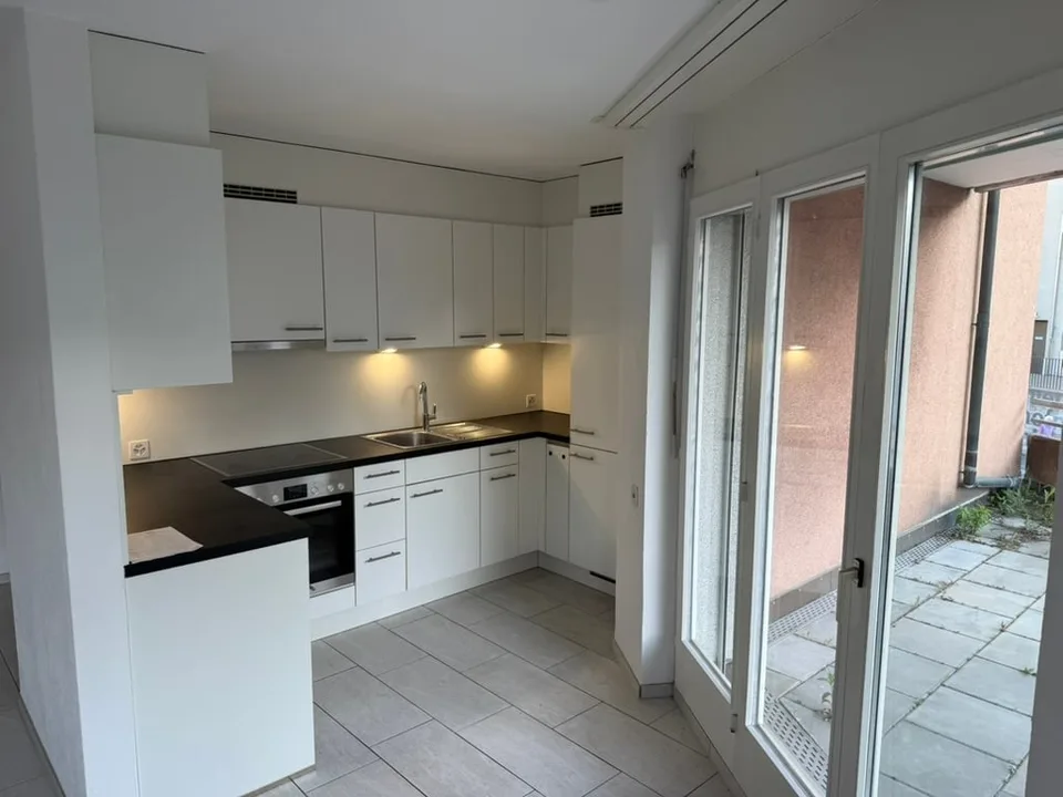 Appartamento 6.5 locali nel centro di Uzwil con terrazza, ascensore e 2 bagni – foto 5 di 16