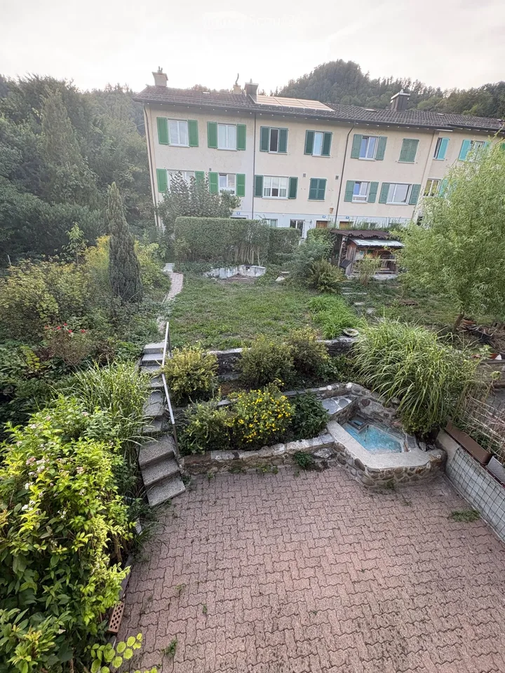 Frisch renoviertes 5.5-Zimmer-Reihenhaus mit Garten in Zürich – Foto 16 von 18