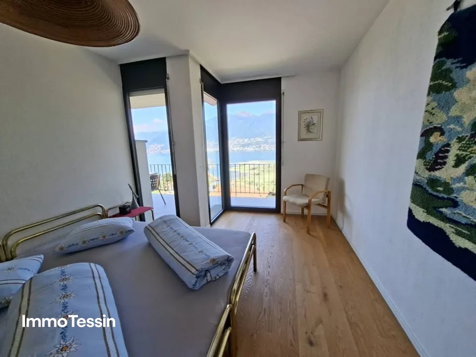 Wunderschönes Haus mit atemberaubender Panorama Seesicht über den Lage Maggiore an begehrter Lage im Gambarogno – Foto 11 von 13