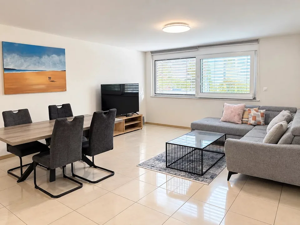 Appartement 5,5 pièces entièrement meublé à deux pas du lac – photo 2 sur 6