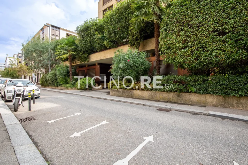 Lugano – À LOUER : bureau élégant en face du Parco Ciani – photo 15 sur 15