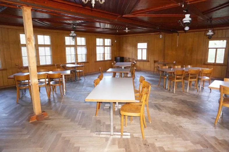 Ex locanda con potenziale di sviluppo in vendita a Nesslau – foto 10 di 12