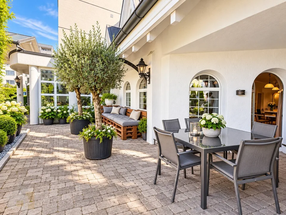 Restauranträumlichkeiten mit Aussensitzplatz – Foto 10 von 13