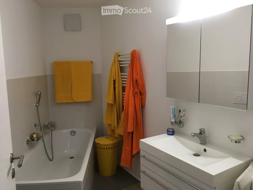 Großes und helles 3-Zimmer-Apartment mit breiter Terrasse – Foto 3 von 5