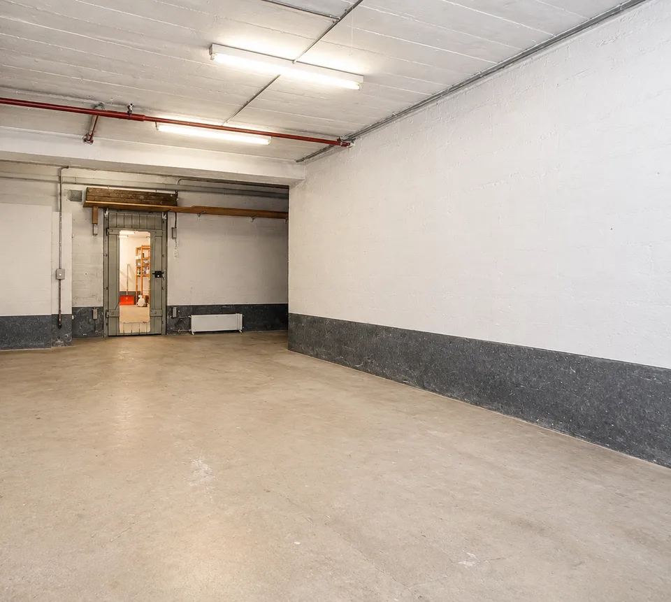 Attraktive Büro-, Praxis- oder Gewerbefläche an zentraler Lage in Wettingen – Foto 5 von 6