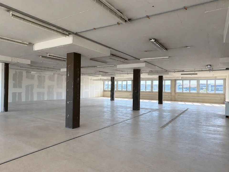 Superficie di magazzino da 115 m2 – foto 3 di 4