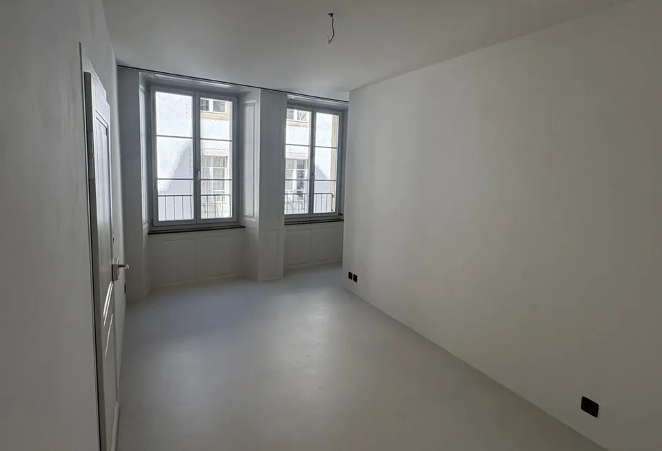 Renovierte Altbauwohnung - 1. Obergeschoss mit Balkon - 4.5-Zimmer mit Seeblick – Foto 6 von 11