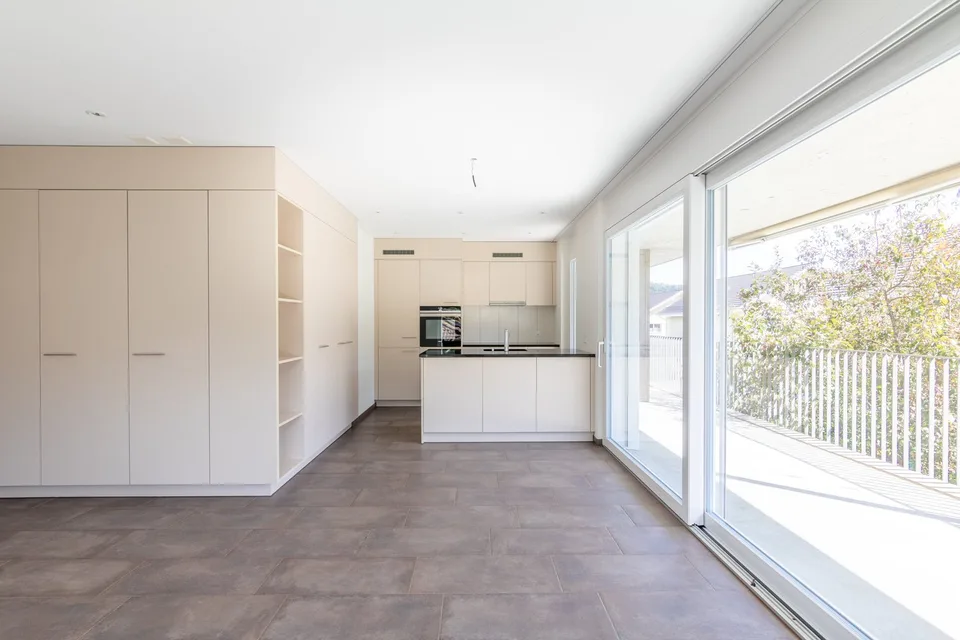 Moderne 4.5-Zimmer-Wohnung im 1. OG mit Balkon, Staffelbach – Foto 5 von 13