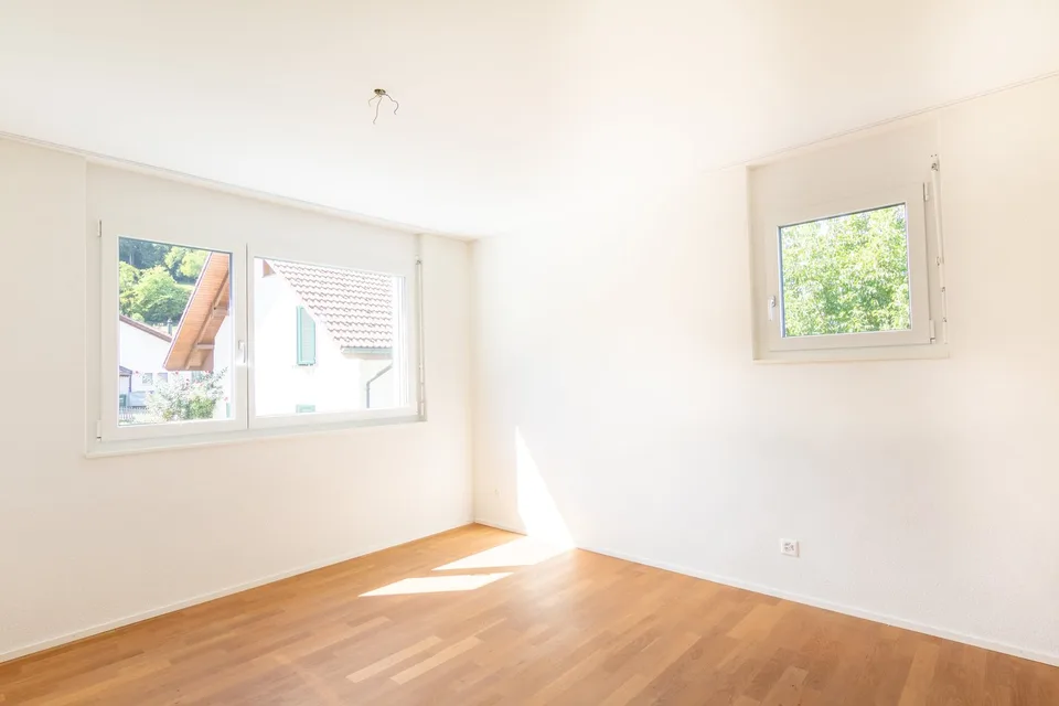 Moderne 4.5-Zimmer-Wohnung im 1. OG mit Balkon, Staffelbach – Foto 12 von 13