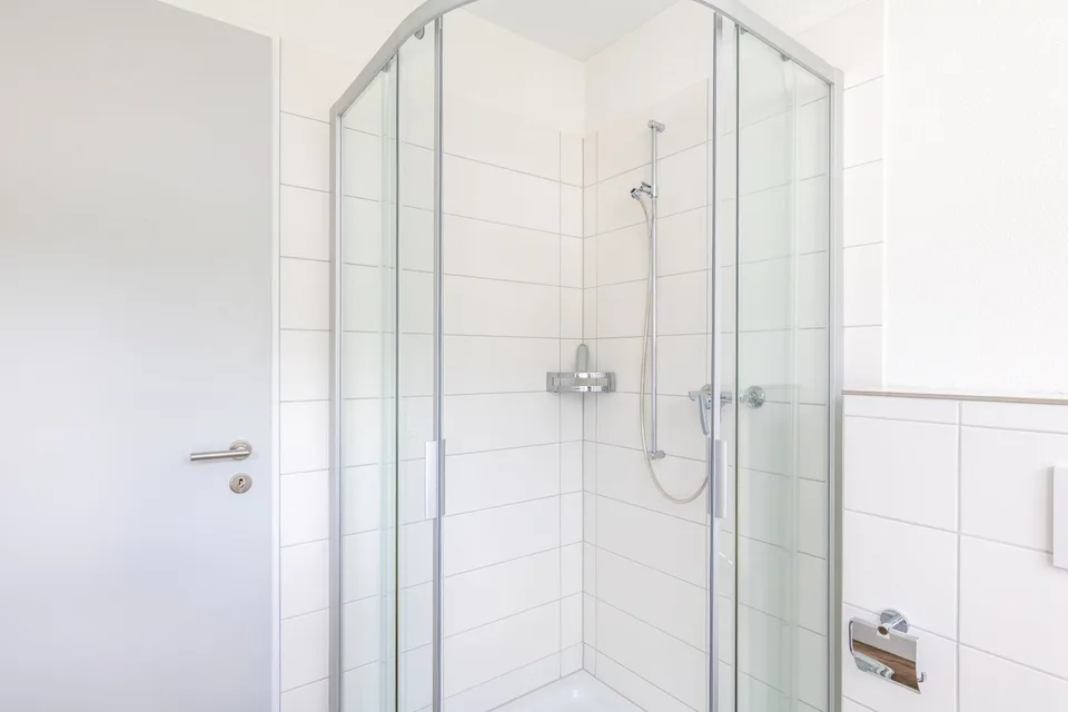 Moderne 4.5-Zimmer-Wohnung im 1. OG mit Balkon, Staffelbach – Foto 11 von 13