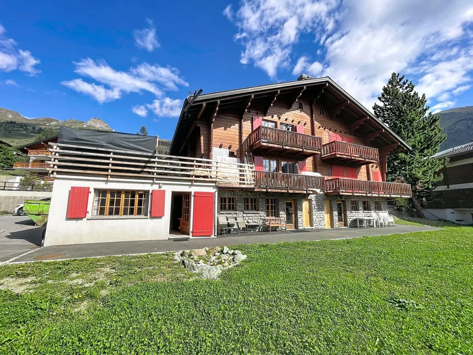 ROUSSEROLLE Erdgeschoss West – Foto 3 von 13