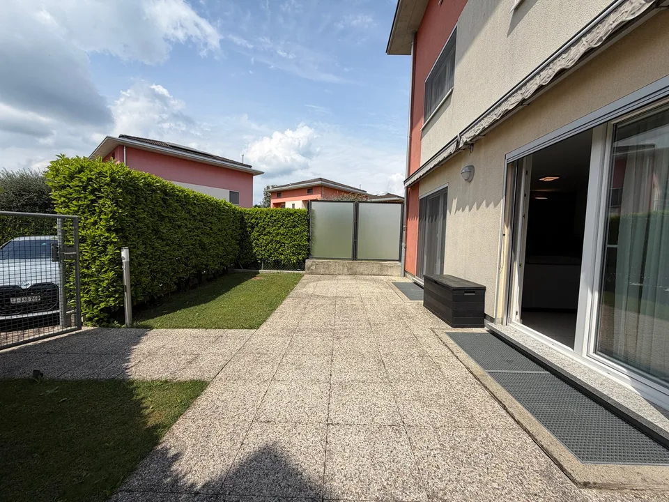 Großes Einfamilienhaus 4.5 mit Garten in Genestrerio, Parkplätze inklusive – Foto 7 von 18