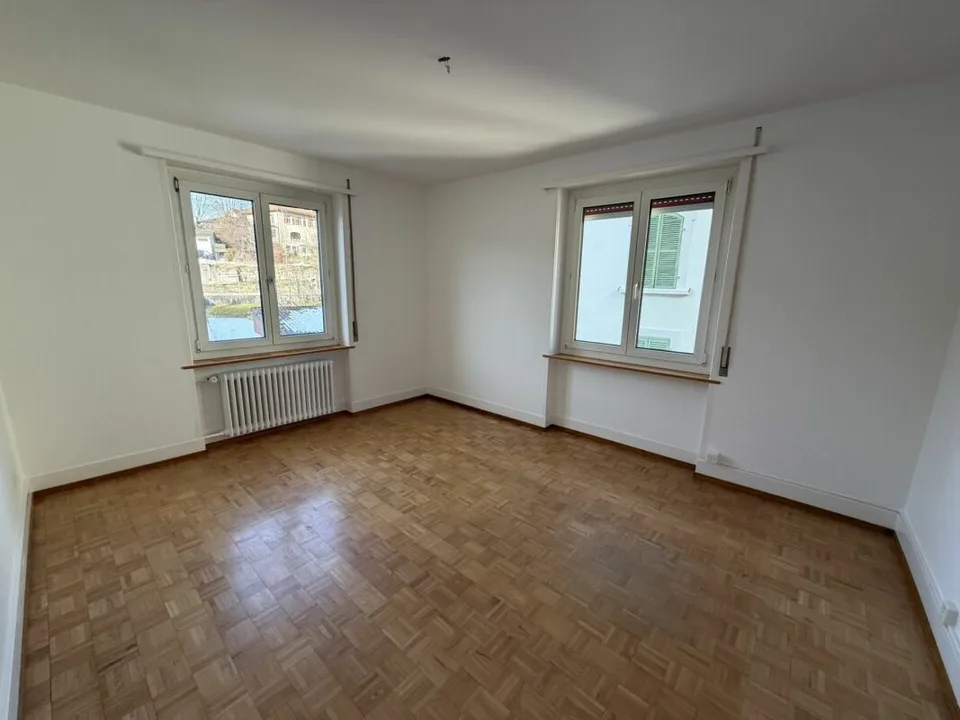 Tavannes, bel appartement de 4.5 pièces au 2ème étage avec ascenseur – photo 7 sur 7