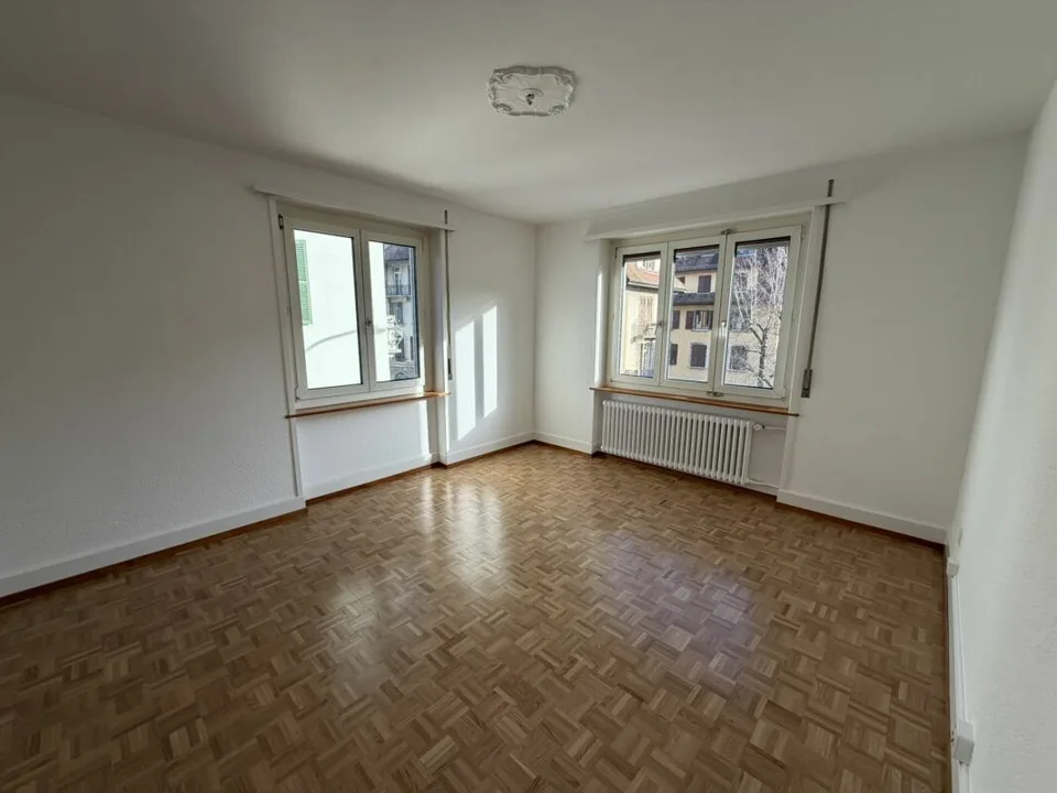 Tavannes, bel appartement de 4.5 pièces au 2ème étage avec ascenseur – photo 6 sur 7
