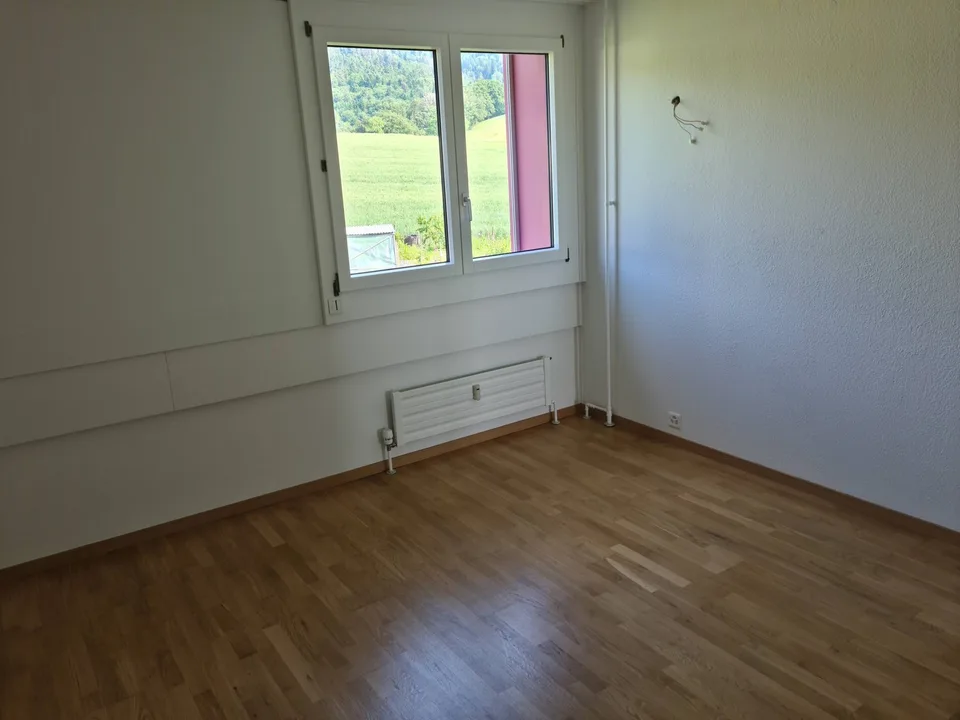 Sanierte 3.5-Zimmerwohnung mit Balkon in Schliern bei Köniz – Foto 6 von 15