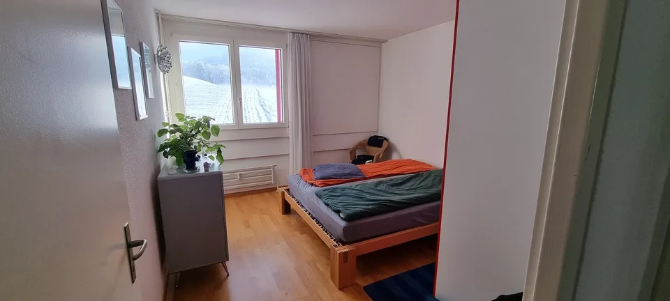 Sanierte 3.5-Zimmerwohnung mit Balkon in Schliern bei Köniz – Foto 9 von 15